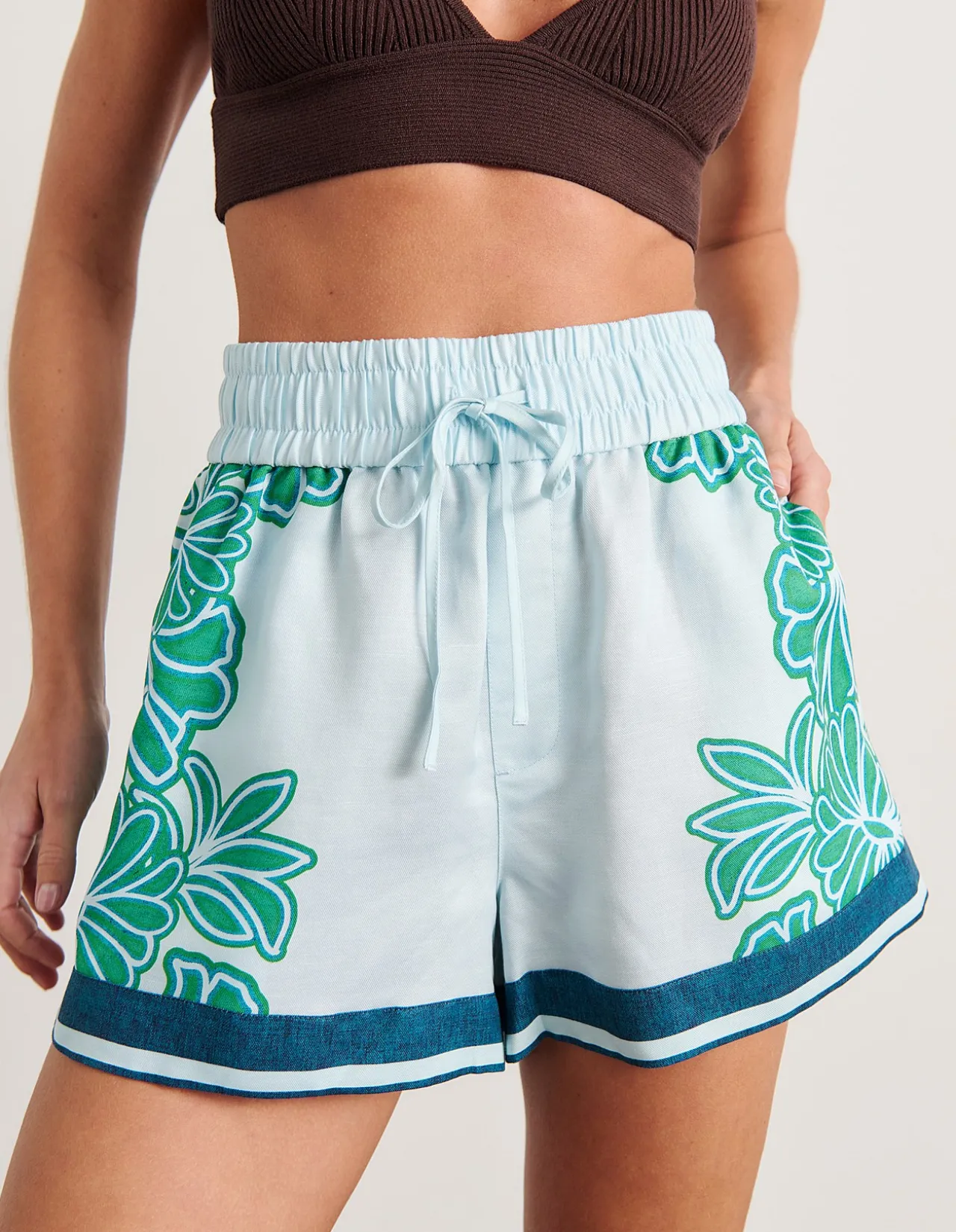FLORA STRIPED SHORT
