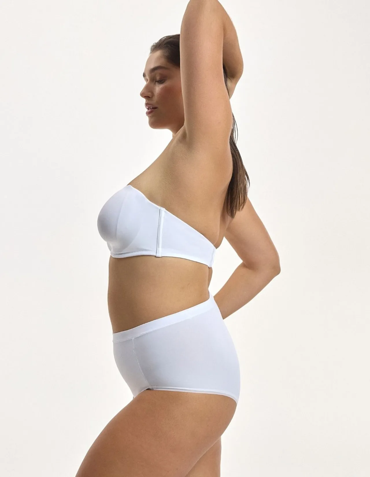 Gravity-Defying Strapless Bra