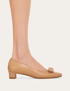 ICONIC BOW PUMP