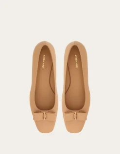 ICONIC BOW PUMP