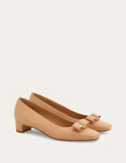 ICONIC BOW PUMP