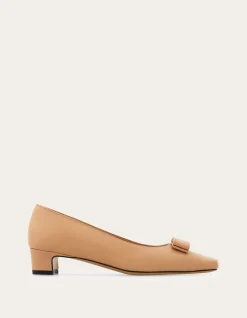 ICONIC BOW PUMP