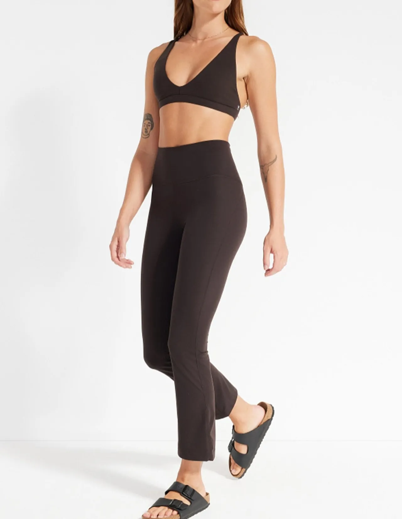 In Motion Pocket Cropped Flare