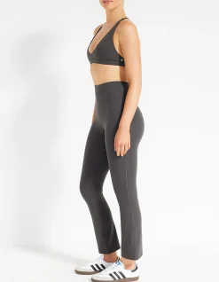 In Motion Pocket Cropped Flare