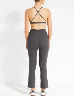 In Motion Pocket Cropped Flare