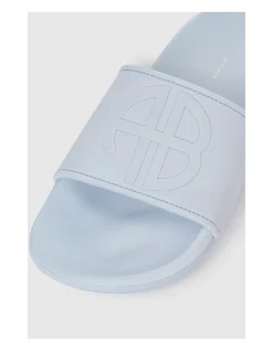 ISLA SLIDES