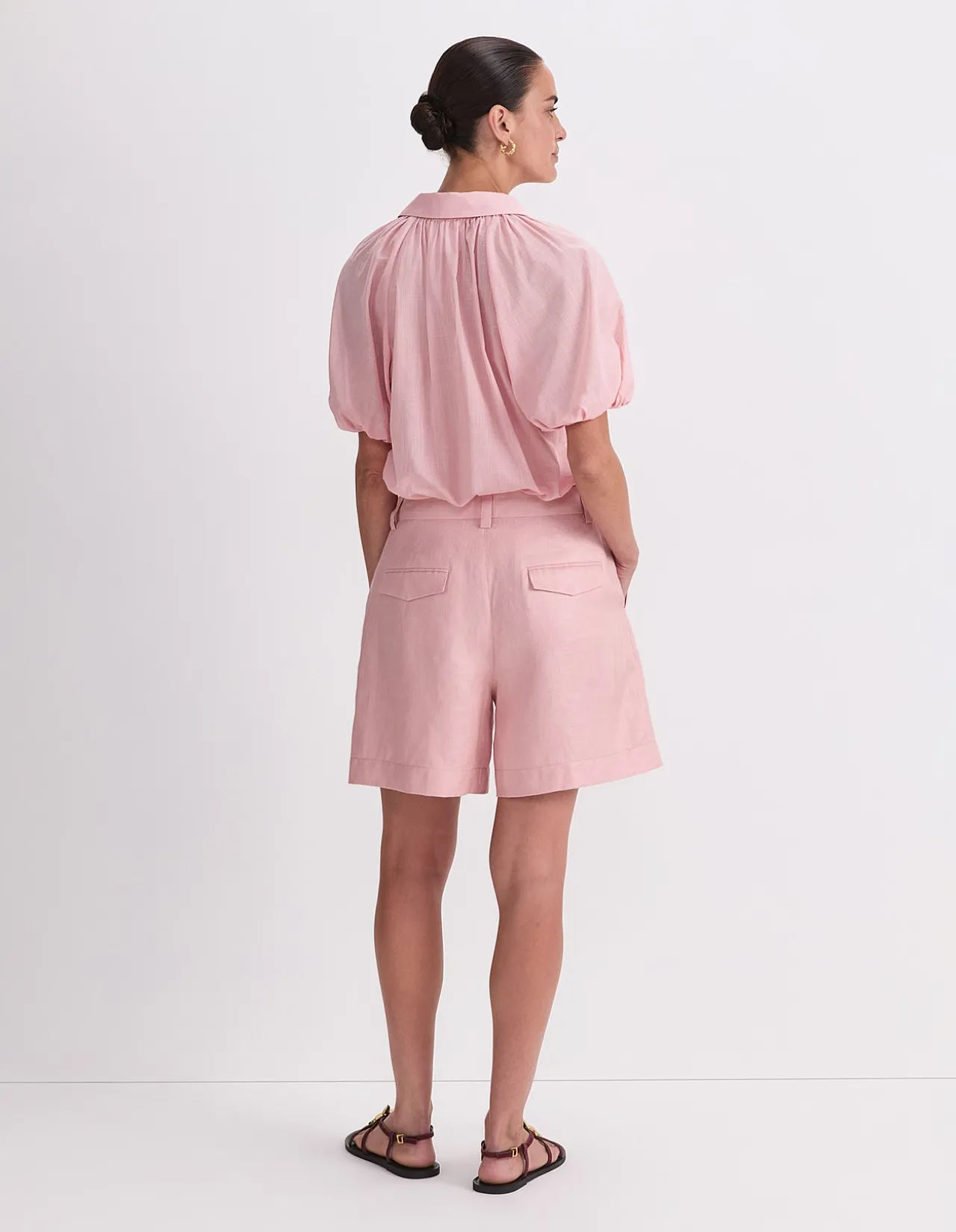 JAMIE LINEN PLEAT SHORT