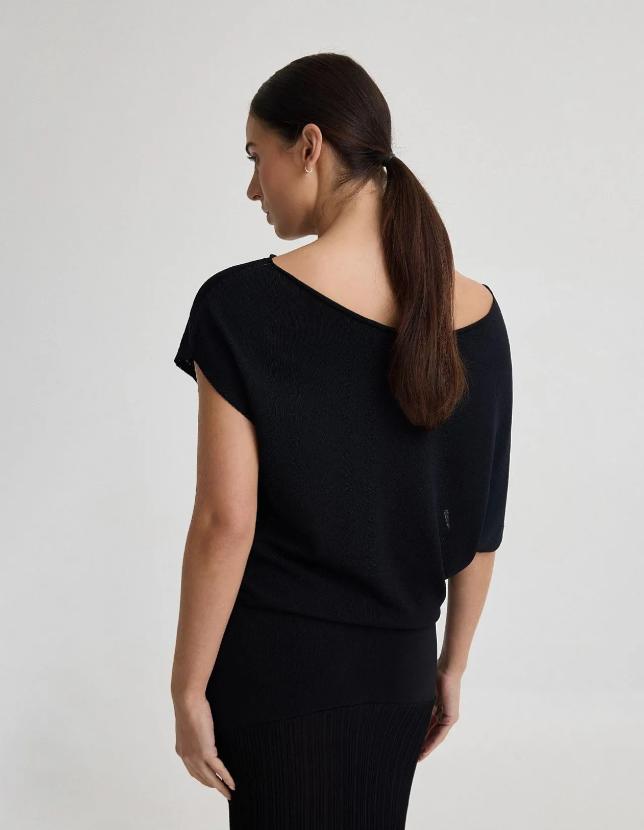 JAYA KNITTED DRAPE TOP