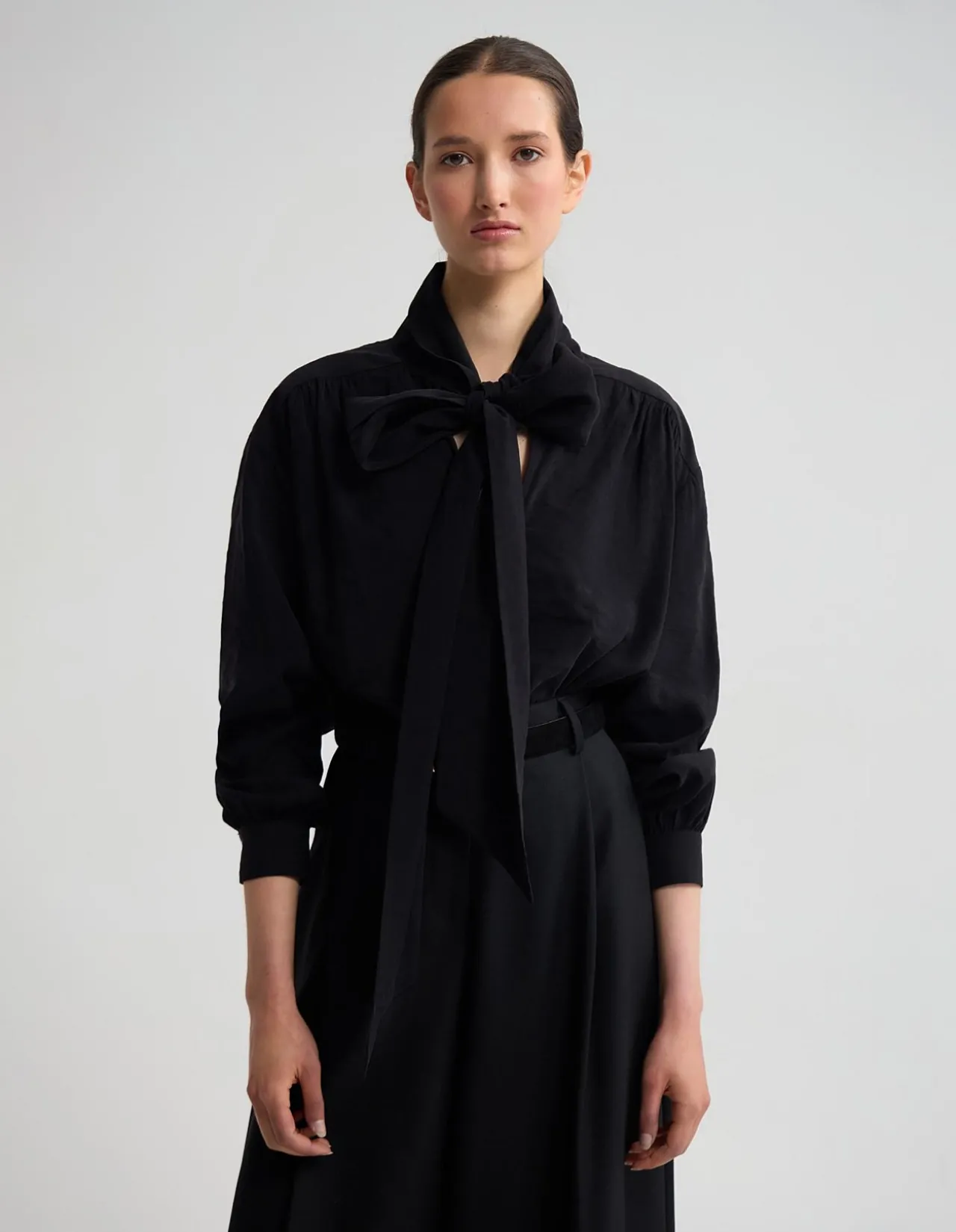 JENNA RAYON BLEND SCARF NECK TOP