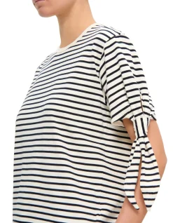 KNOT SLEEVE TSHIRT