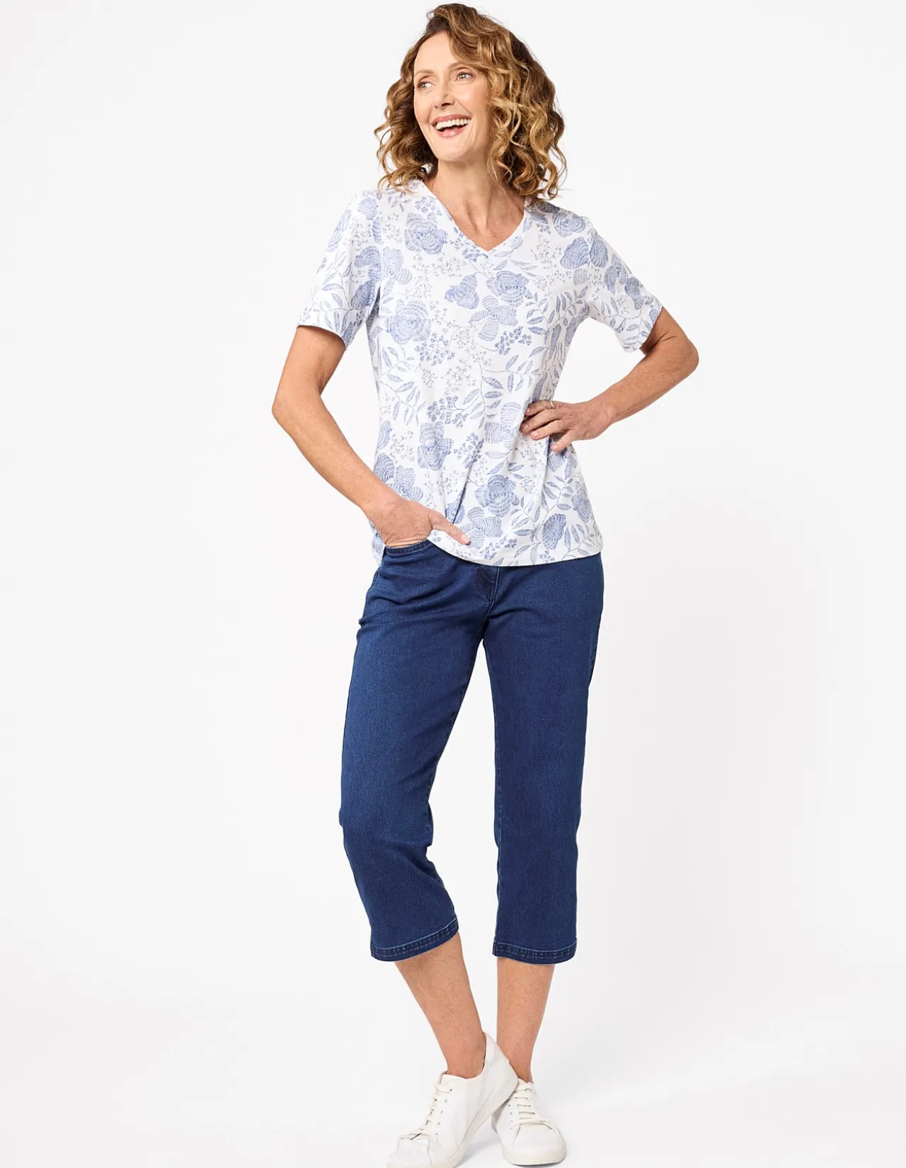 KRISTINA V NECK TOP