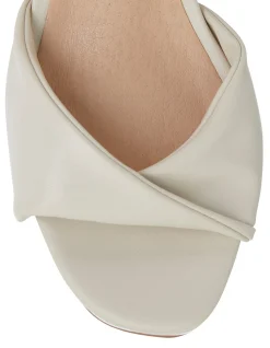 LAPELLE HEEL SANDAL