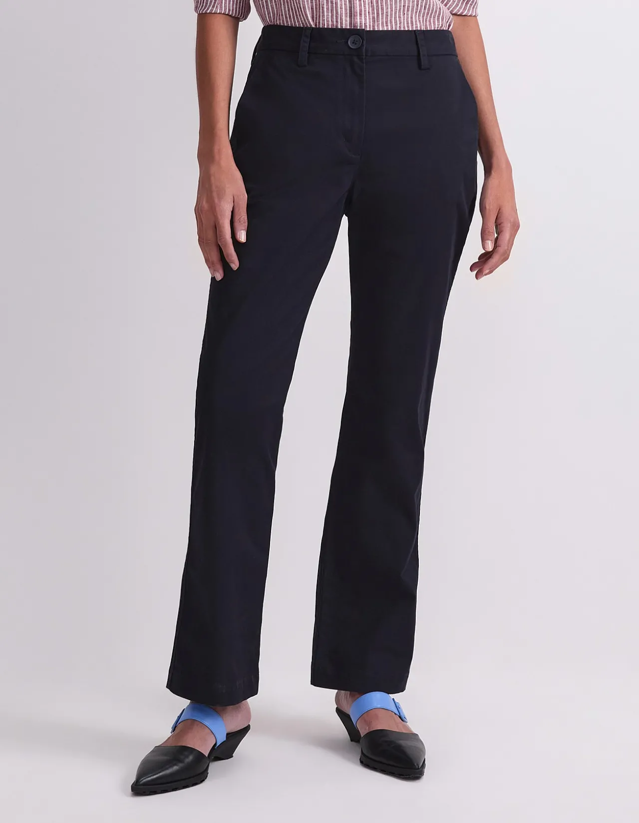 LAURA STRAIGHT CHINO PANT