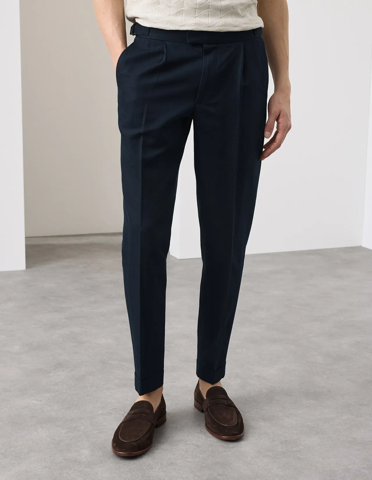 LINEN BLEND PLEATED TROUSERS