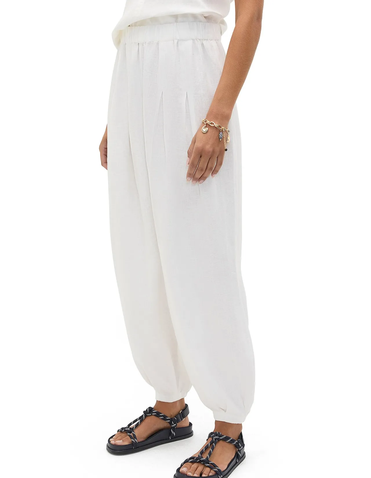 LINEN PLEAT FRONT HAREM