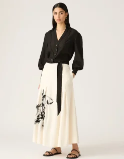 LIS EMBROIDERY MIDI SKIRT