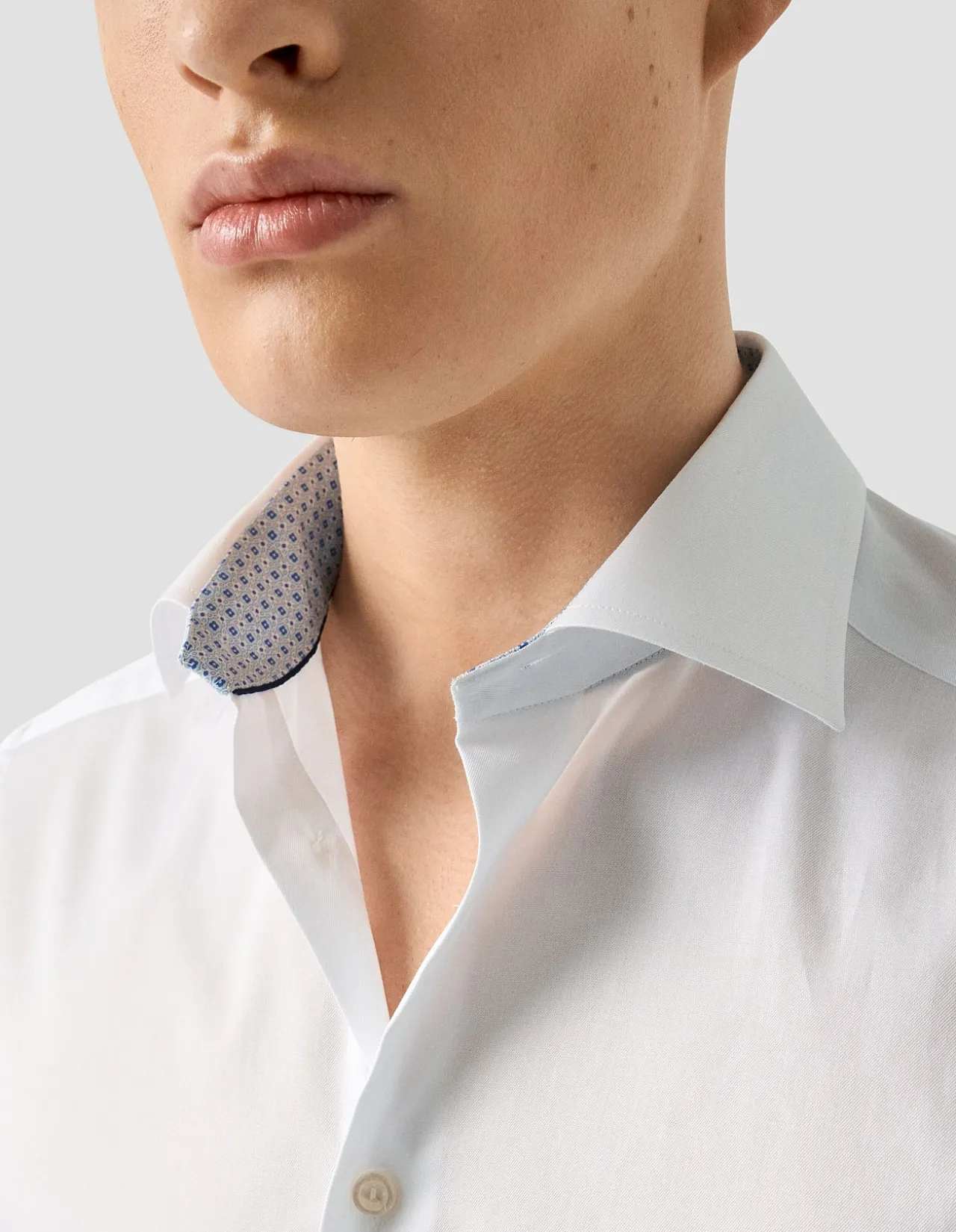 LONG SLEEVE SIGNATURE TWILL GEOMETRIC EFFECT SHIRT