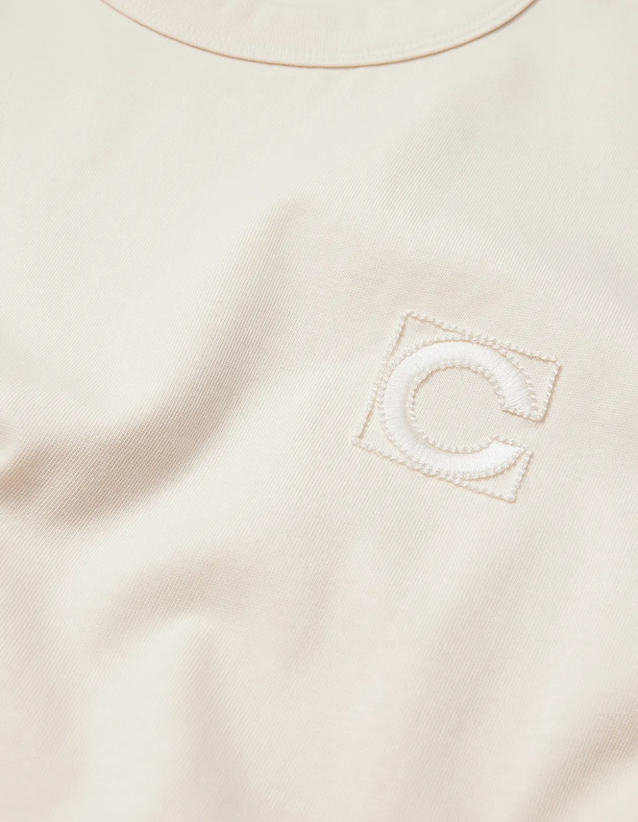 LOOSE FIT T-SHIRT