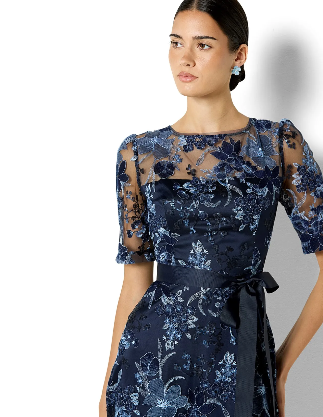 LOREN LACE DRESS