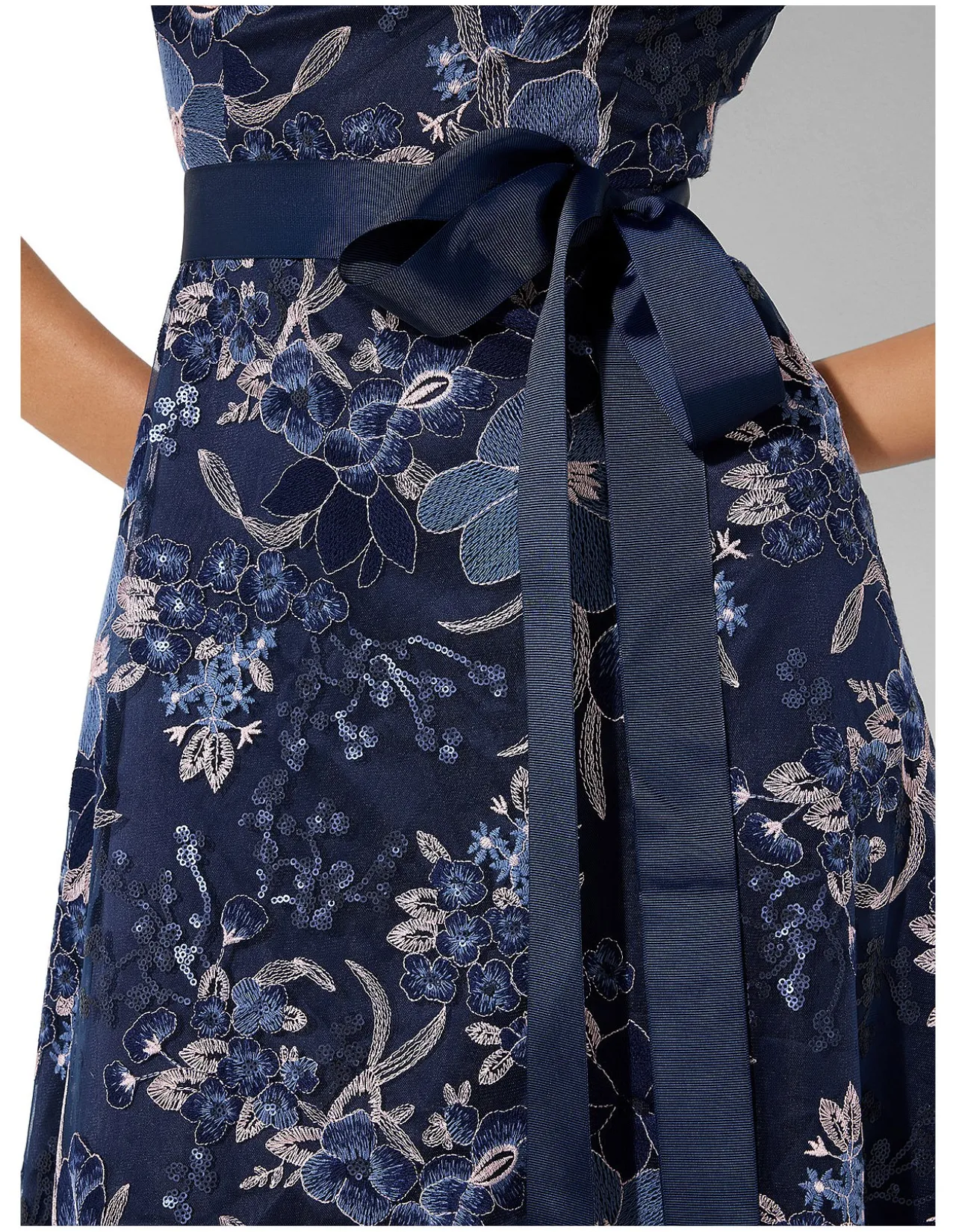 LOREN LACE DRESS