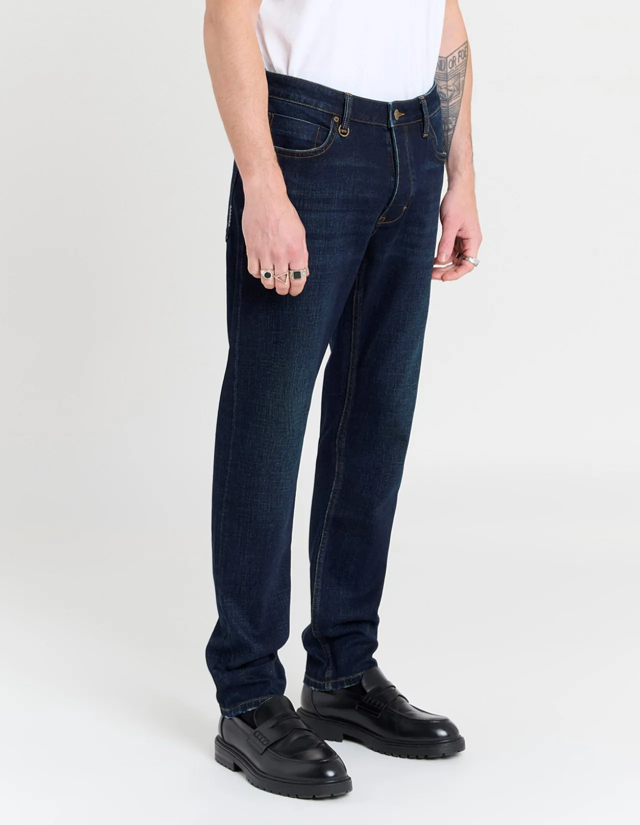 Lou Slim Indus Dark Vintage Straight Leg Jeans