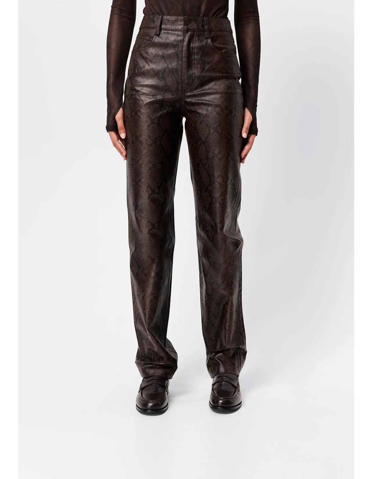 Lucent Pant