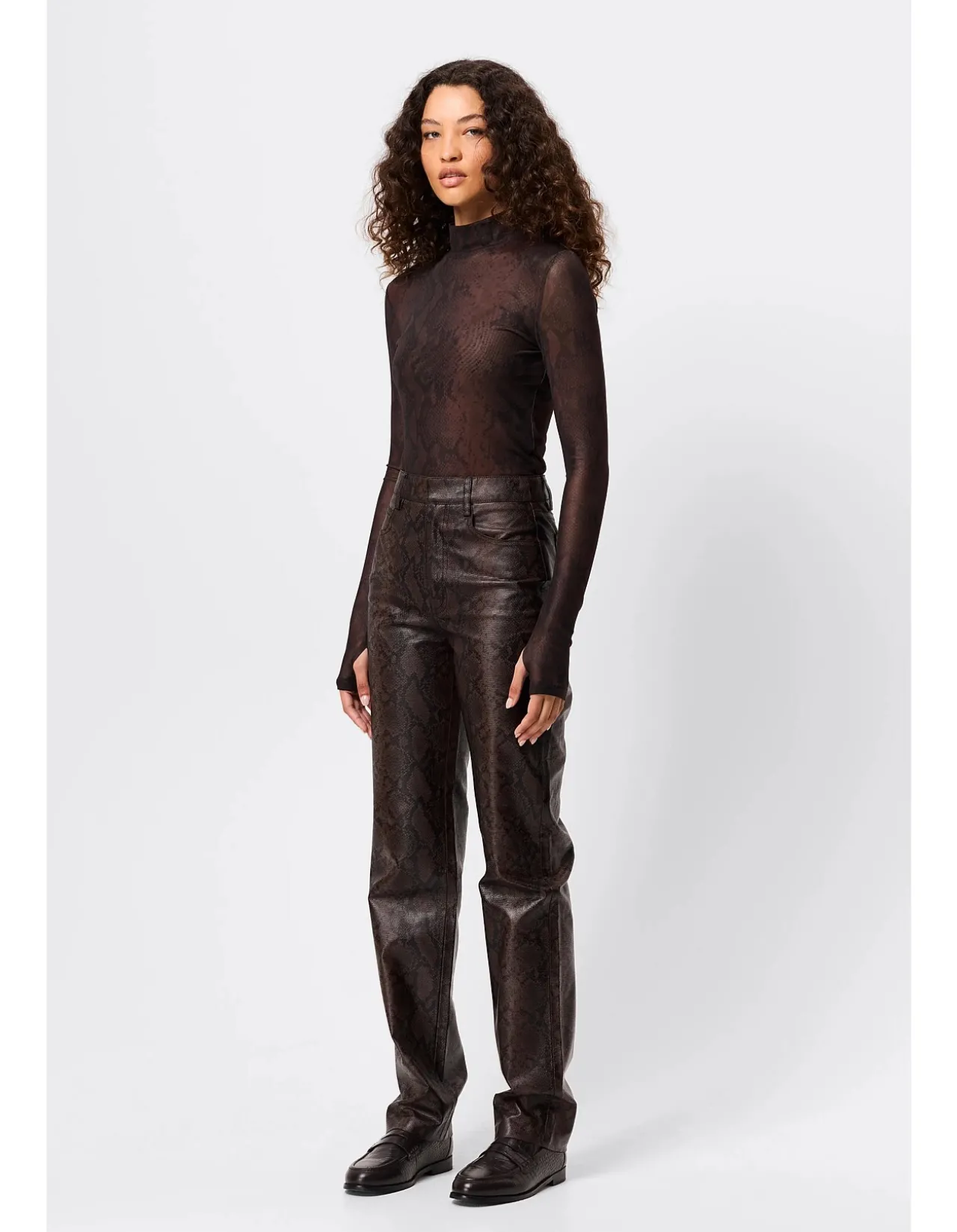 Lucent Pant
