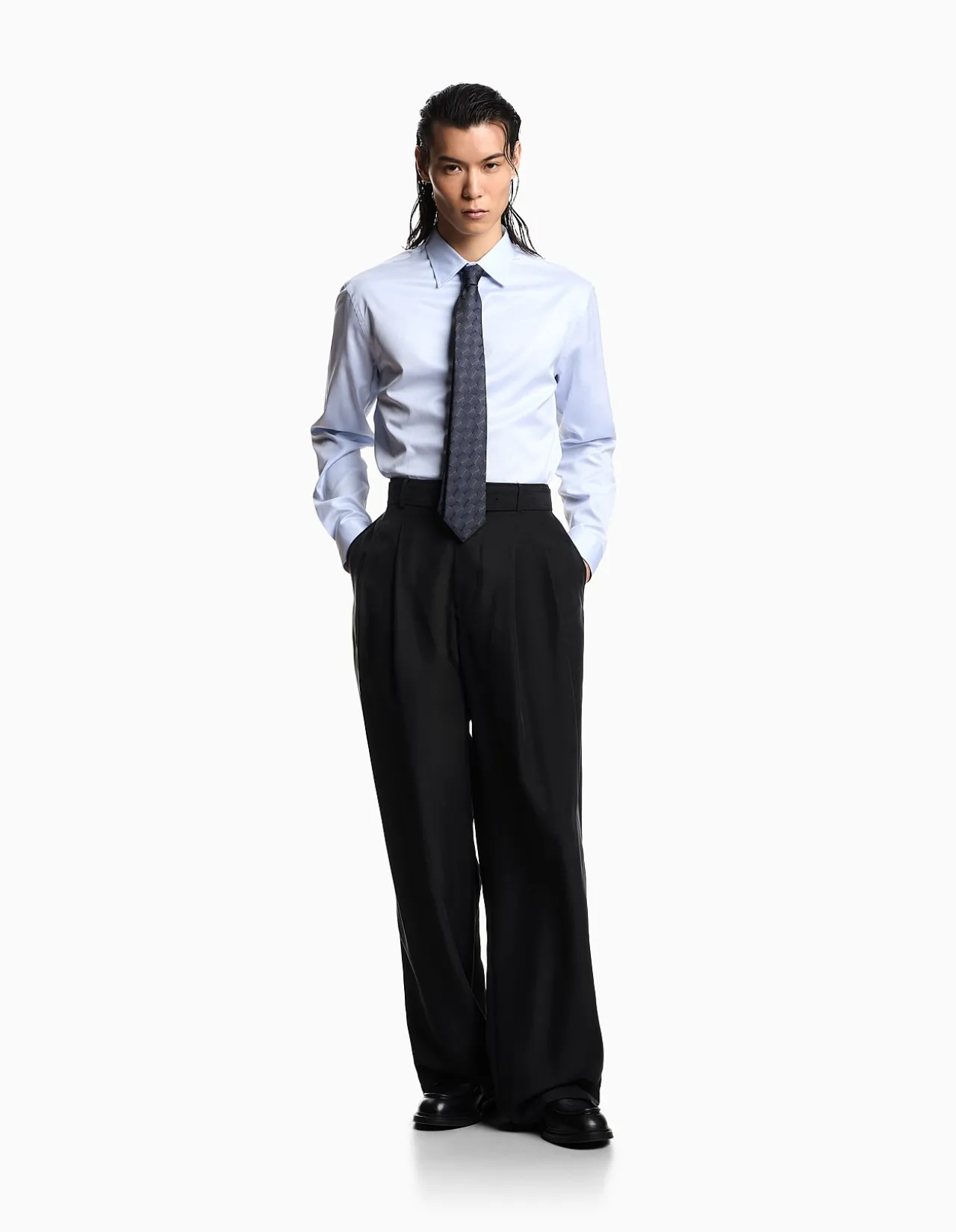 Man's Long sleeve collared business shirt