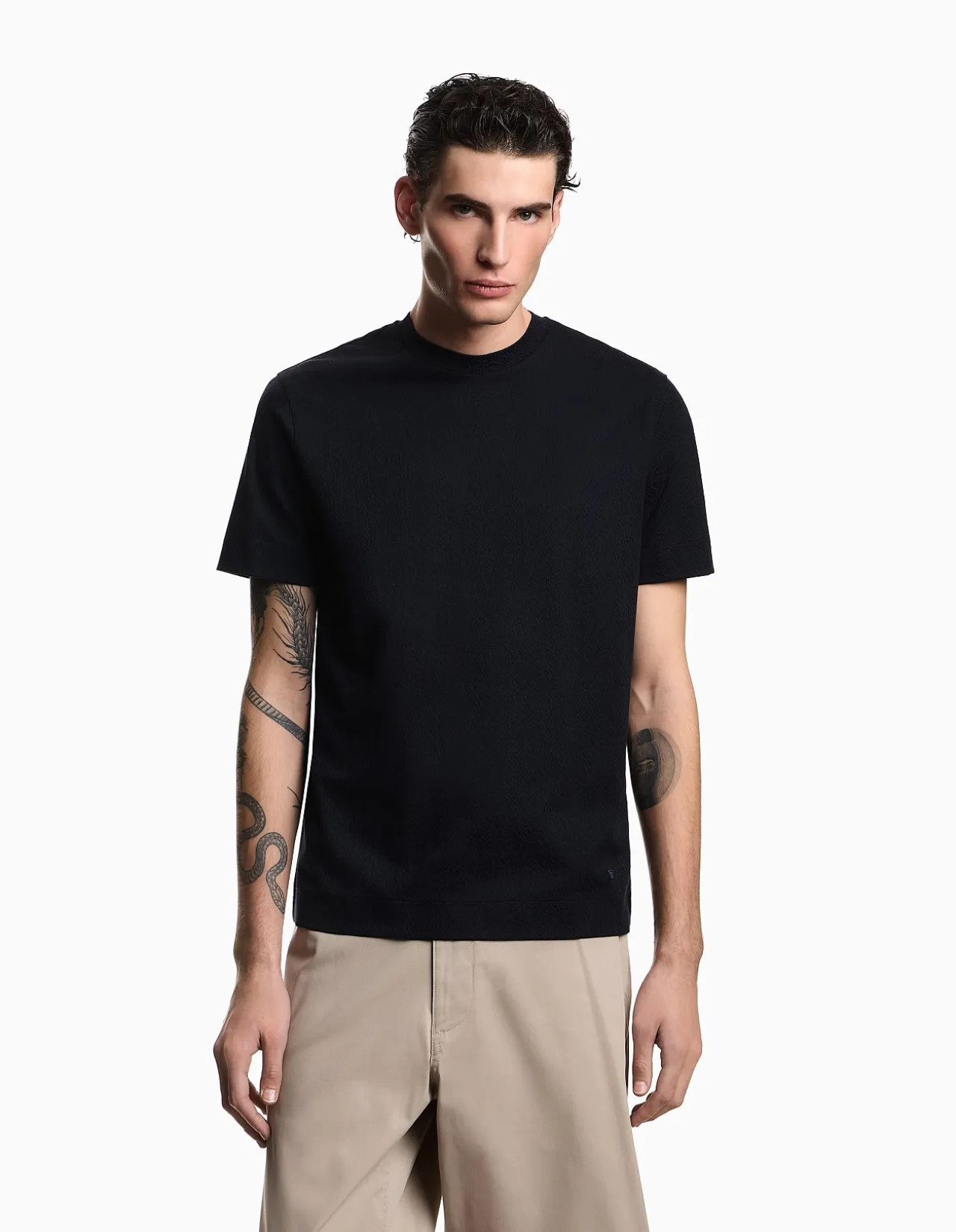 MAN'S T-SHIRT
