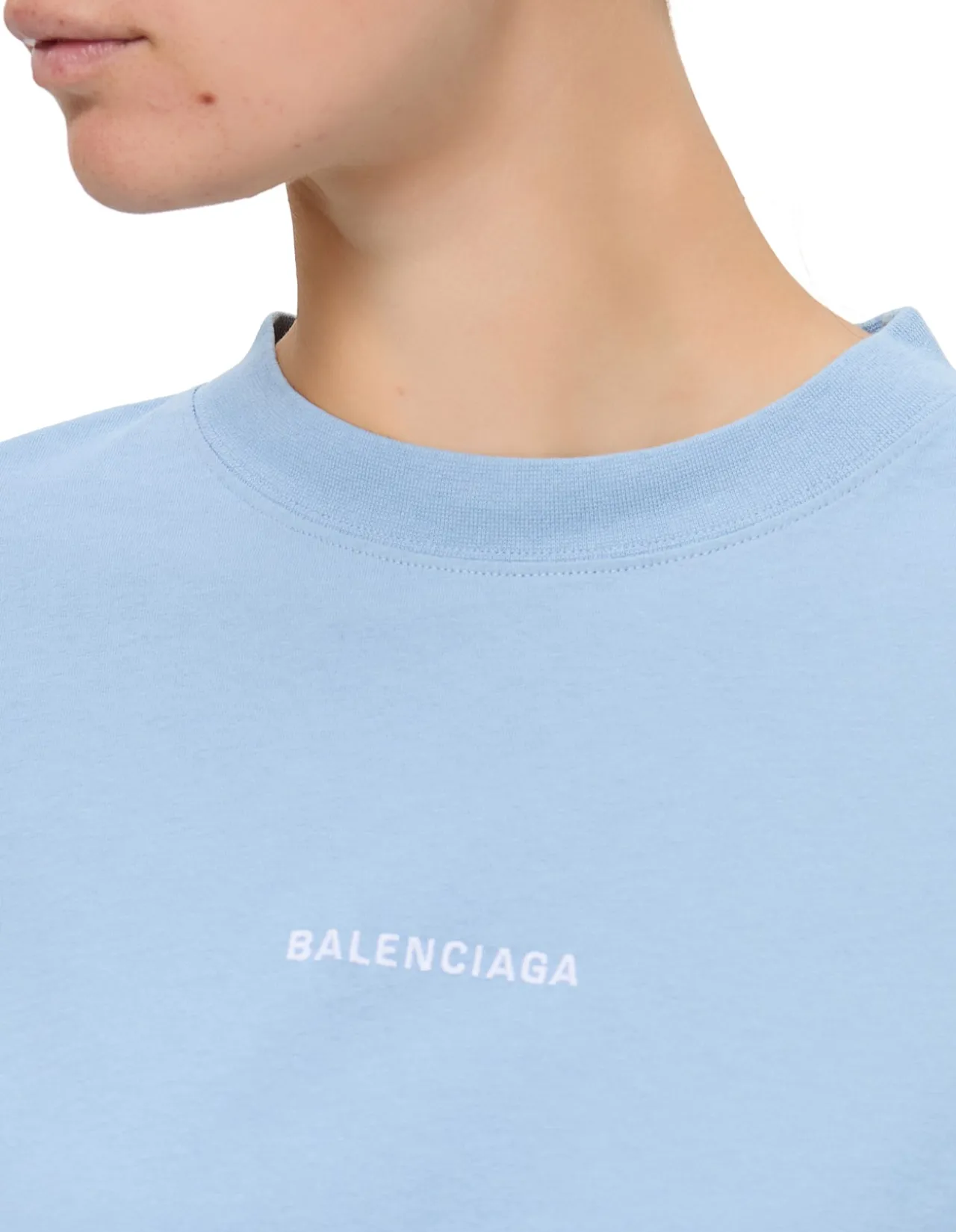 MEDIUM FIT T-SHIRT