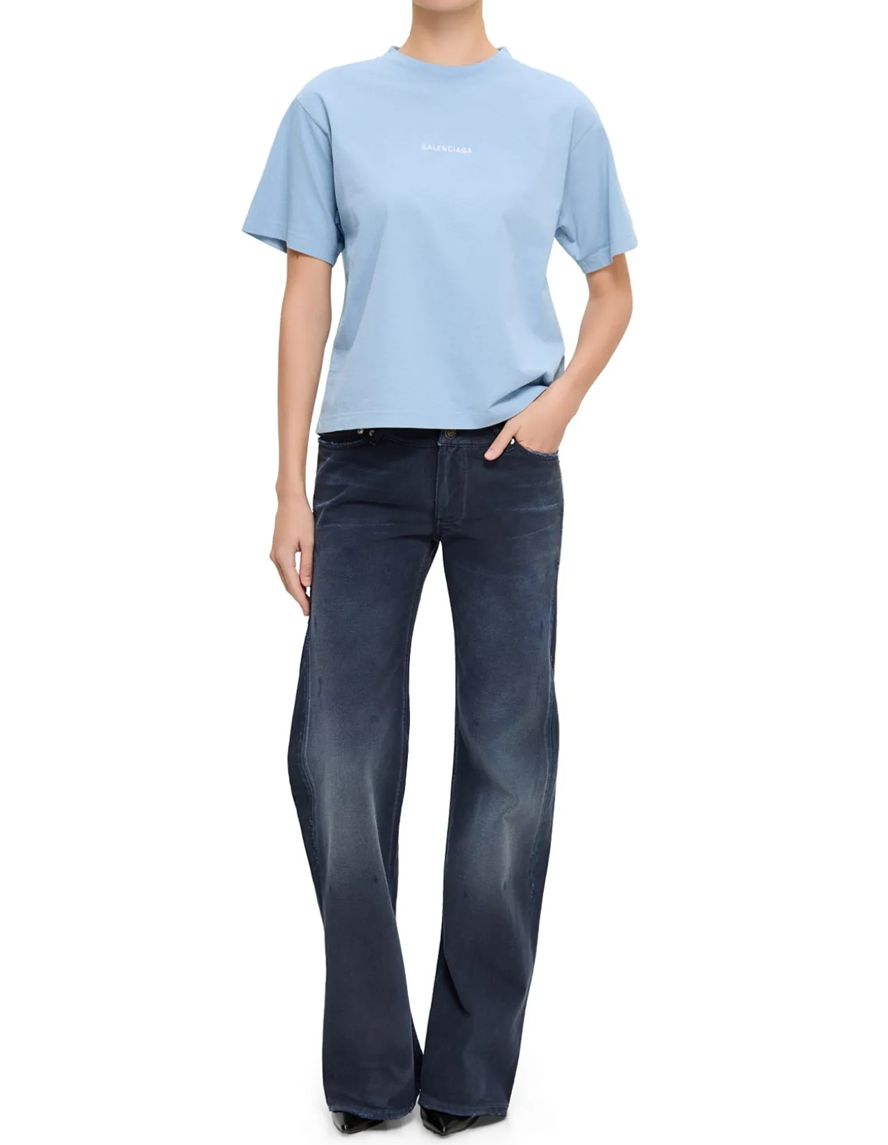 MEDIUM FIT T-SHIRT
