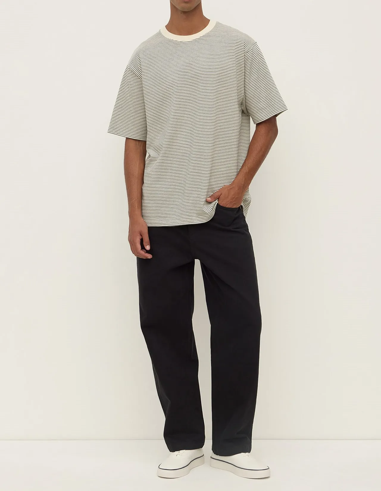 Mens Relaxed True Black Cotton Denim Jeans