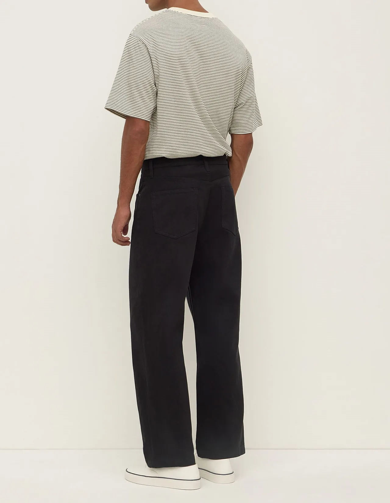 Mens Relaxed True Black Cotton Denim Jeans