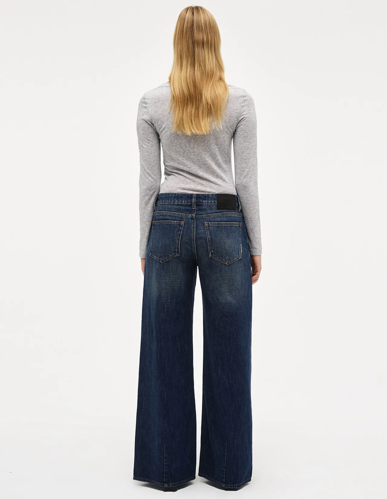 Milla Wide Mid Rise Rigid Wide Leg Jeans