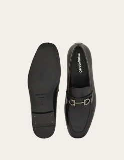 MOCCASIN WITH GANCINI ORNAMENT