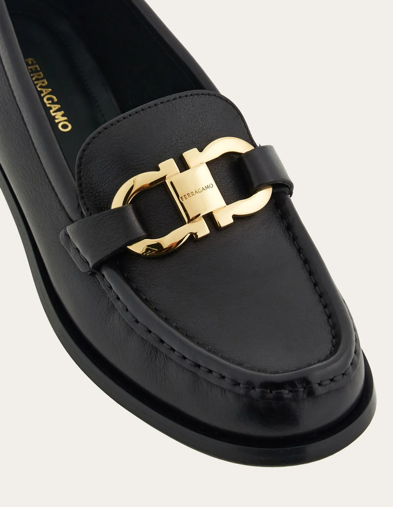 MOCCASIN WITH GANCINI ORNAMENT