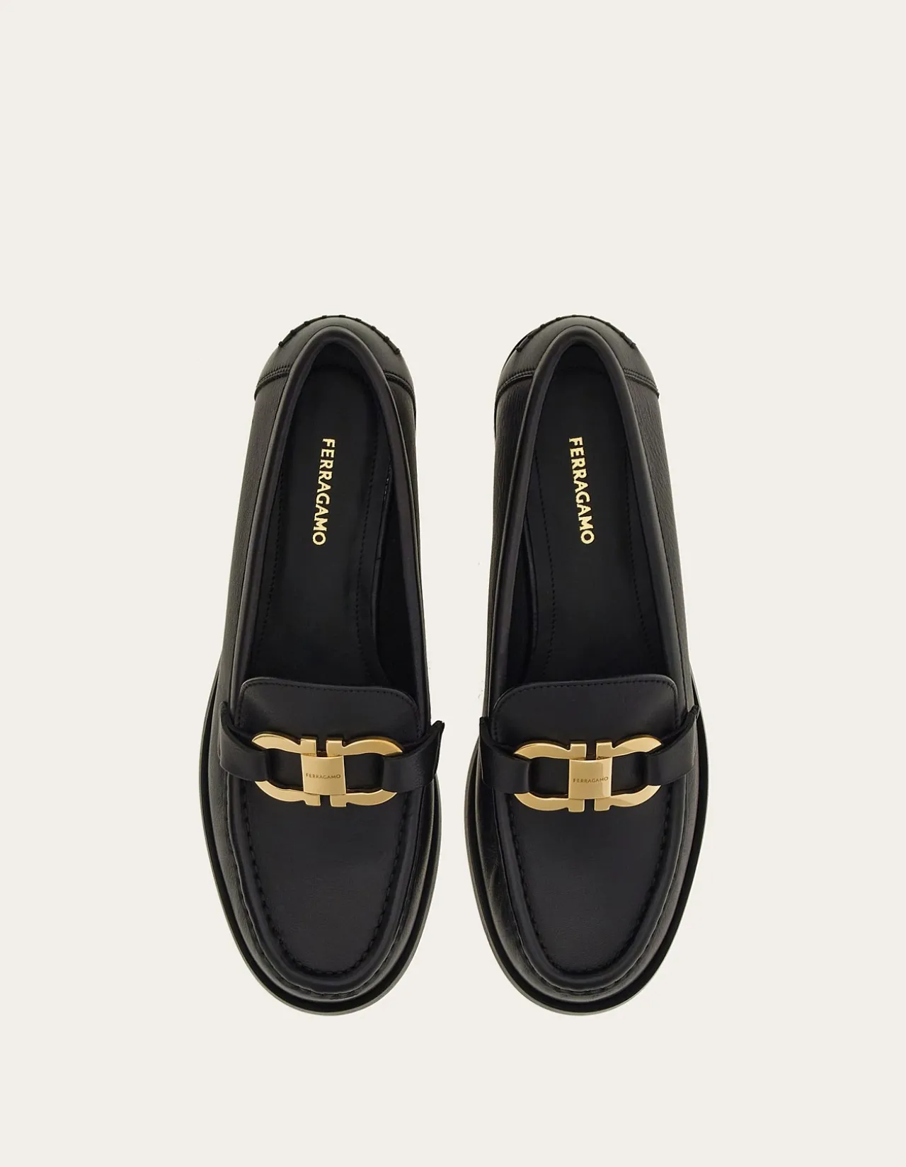 MOCCASIN WITH GANCINI ORNAMENT