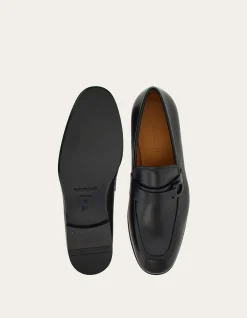 MOCCASIN WITH GANCINI ORNAMENT