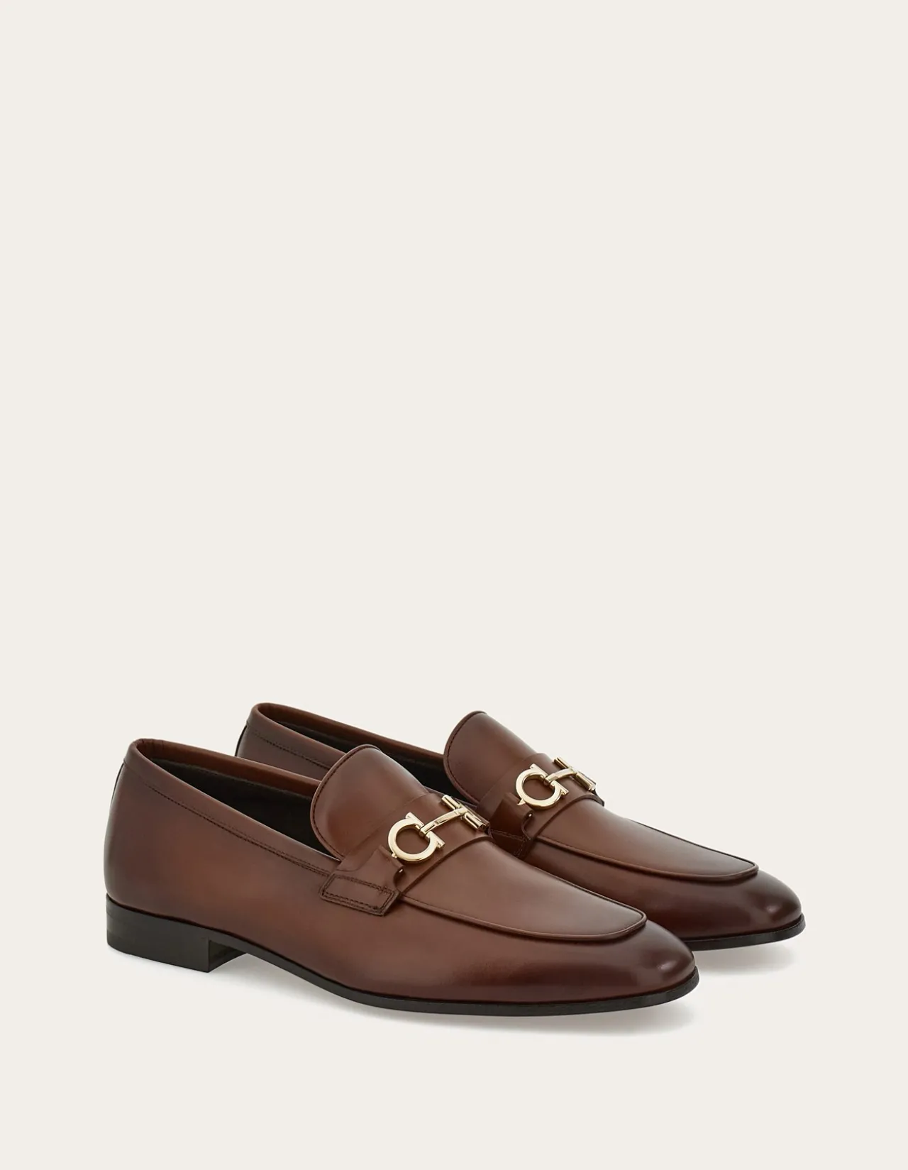 MOCCASIN WITH GANCINI ORNAMENT