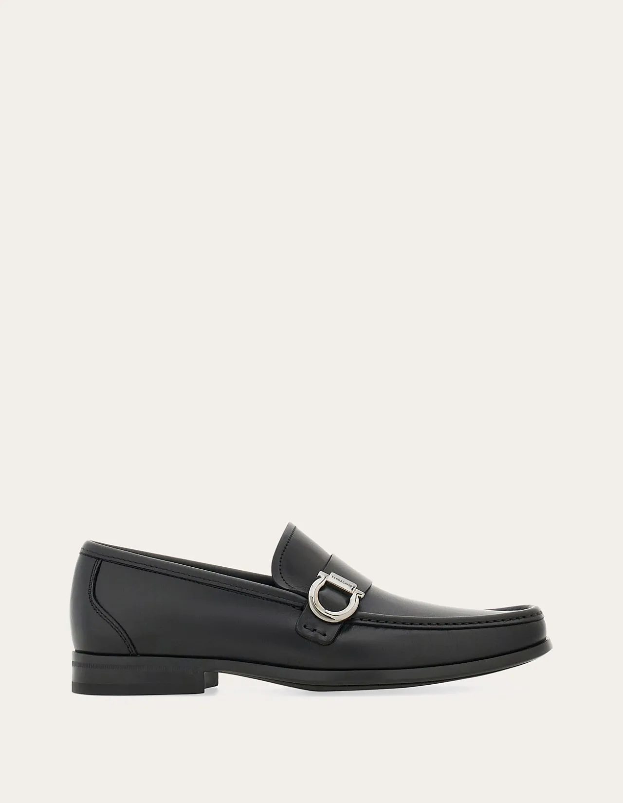 MOCCASIN WITH GANCINI ORNAMENT