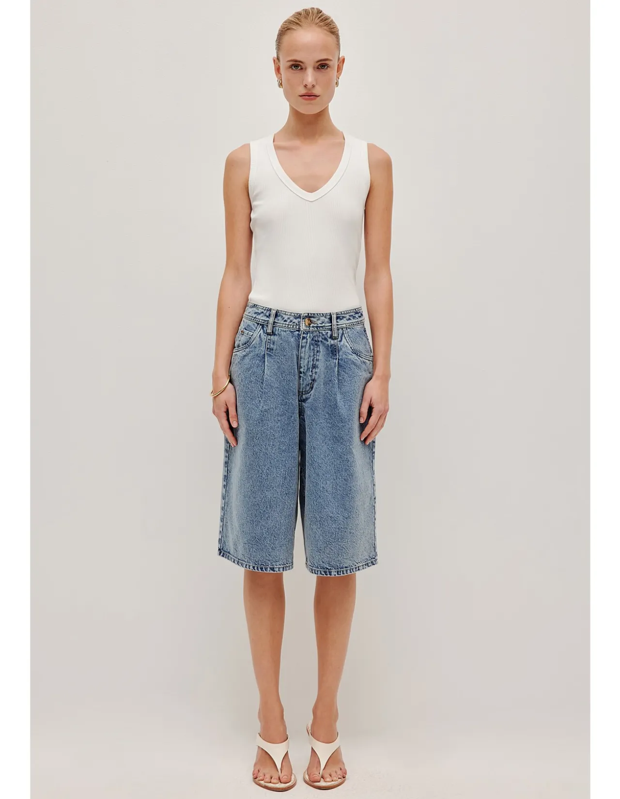 Monroe V-Neck Tank
