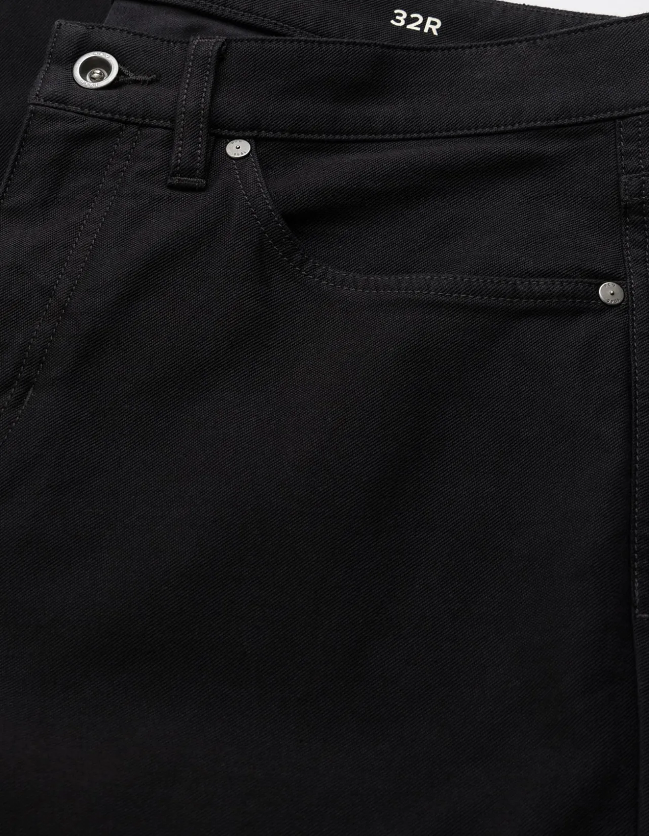 Motion 2 Straight Fit Onyx 76 cm Leg Jeans