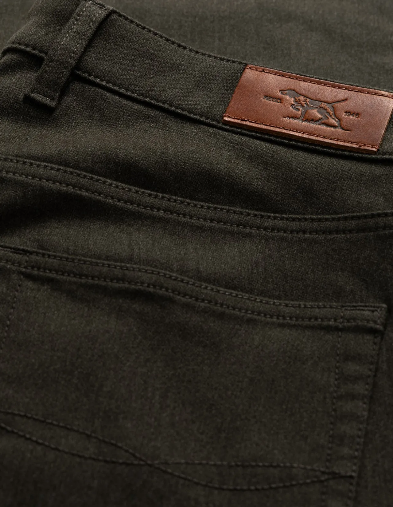 Motion Melange Straight Fit Stretch Jean