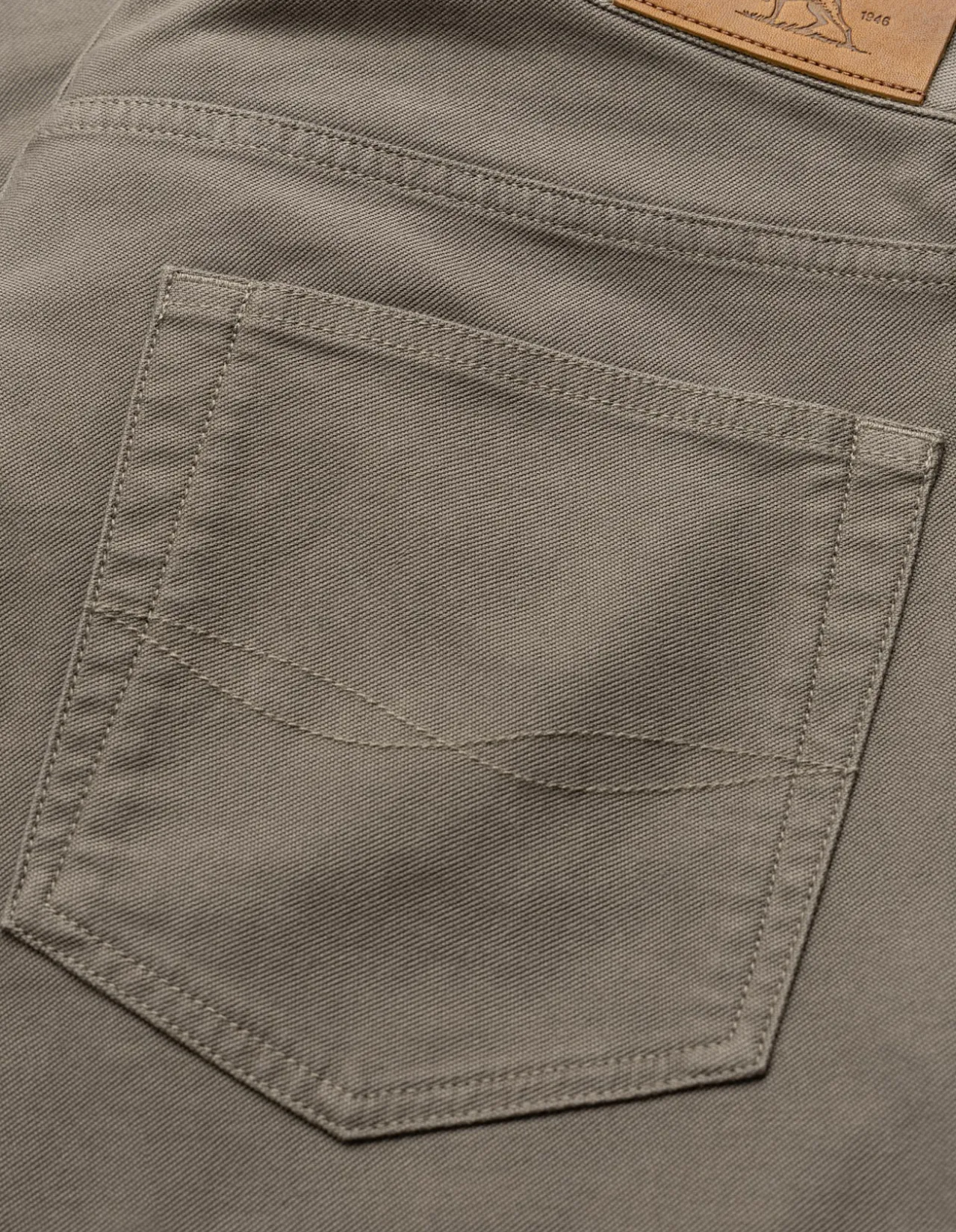Motion 2 Straight Stretch Short Leg Jeans