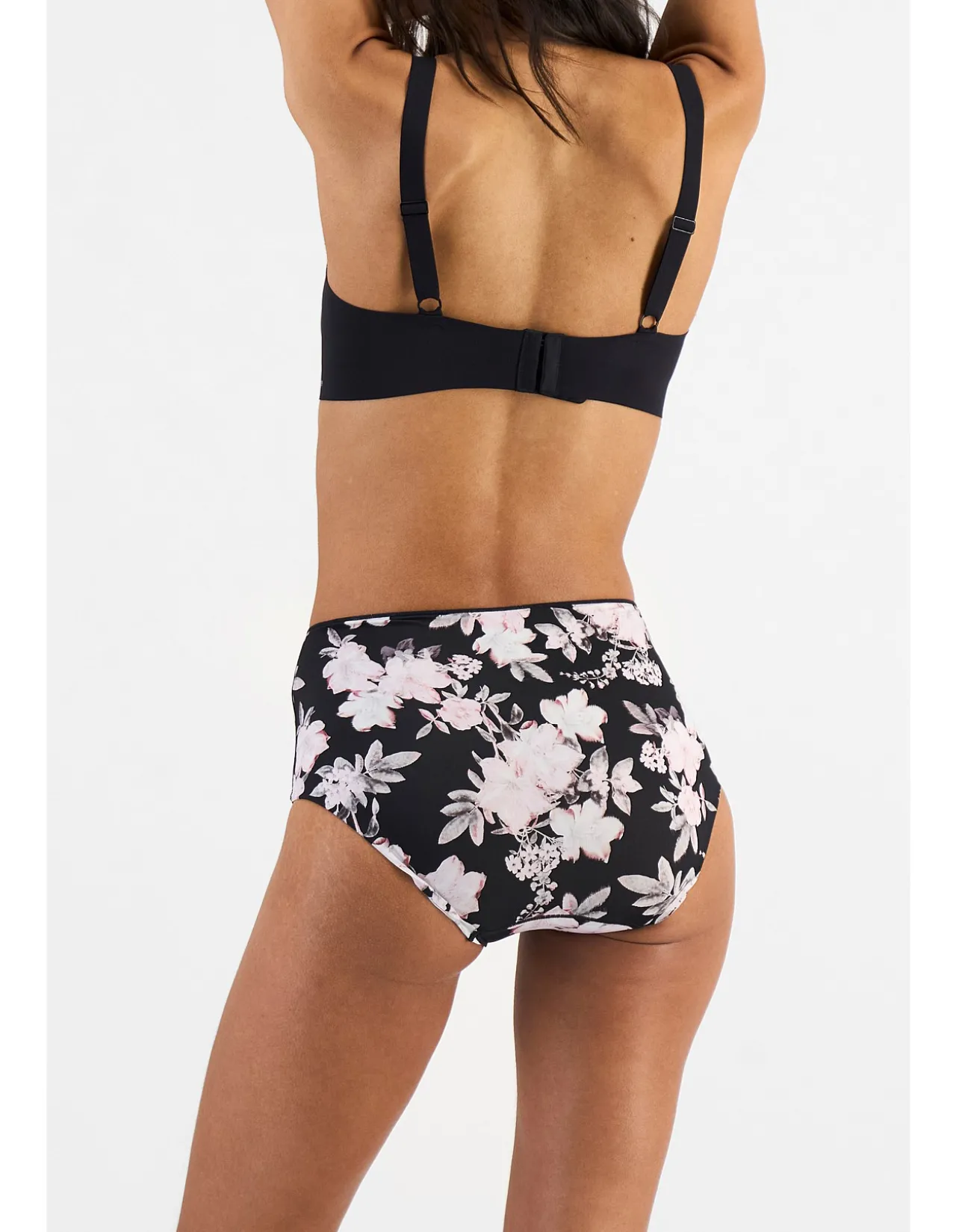 NO PANTY LINE PROMISE NG PR FULL BRIEF