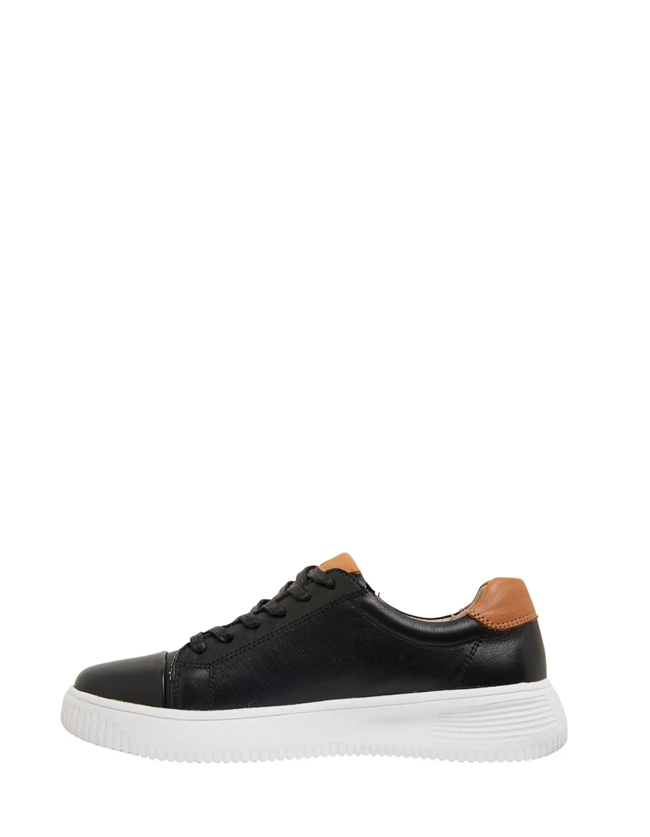 NOVELLA CASUAL SNEAKER