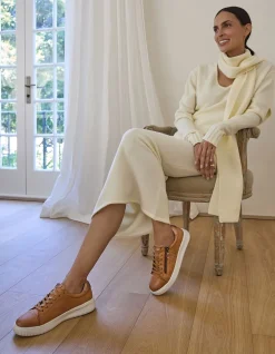 NOVELLA CASUAL SNEAKER