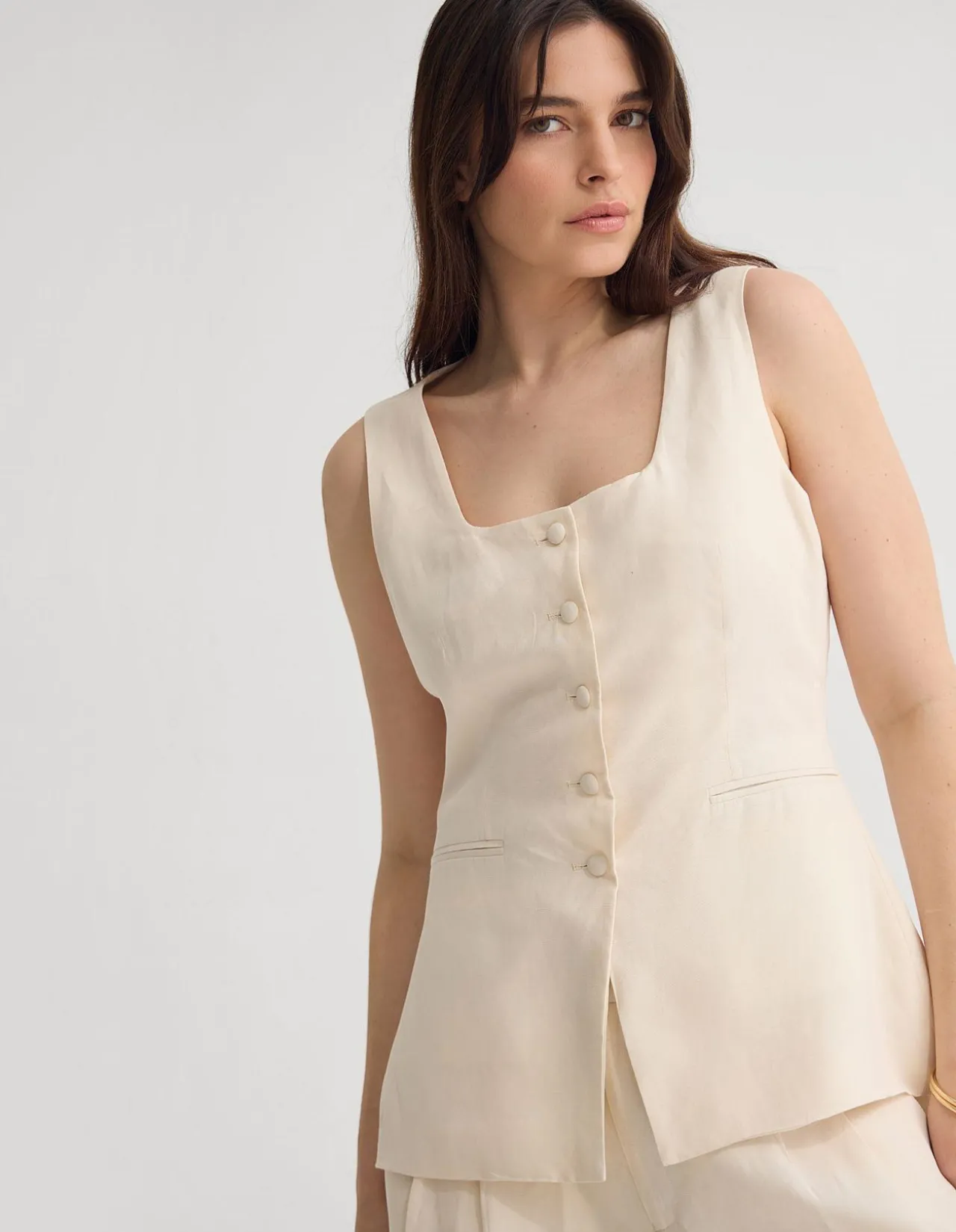 PAEGE VEST