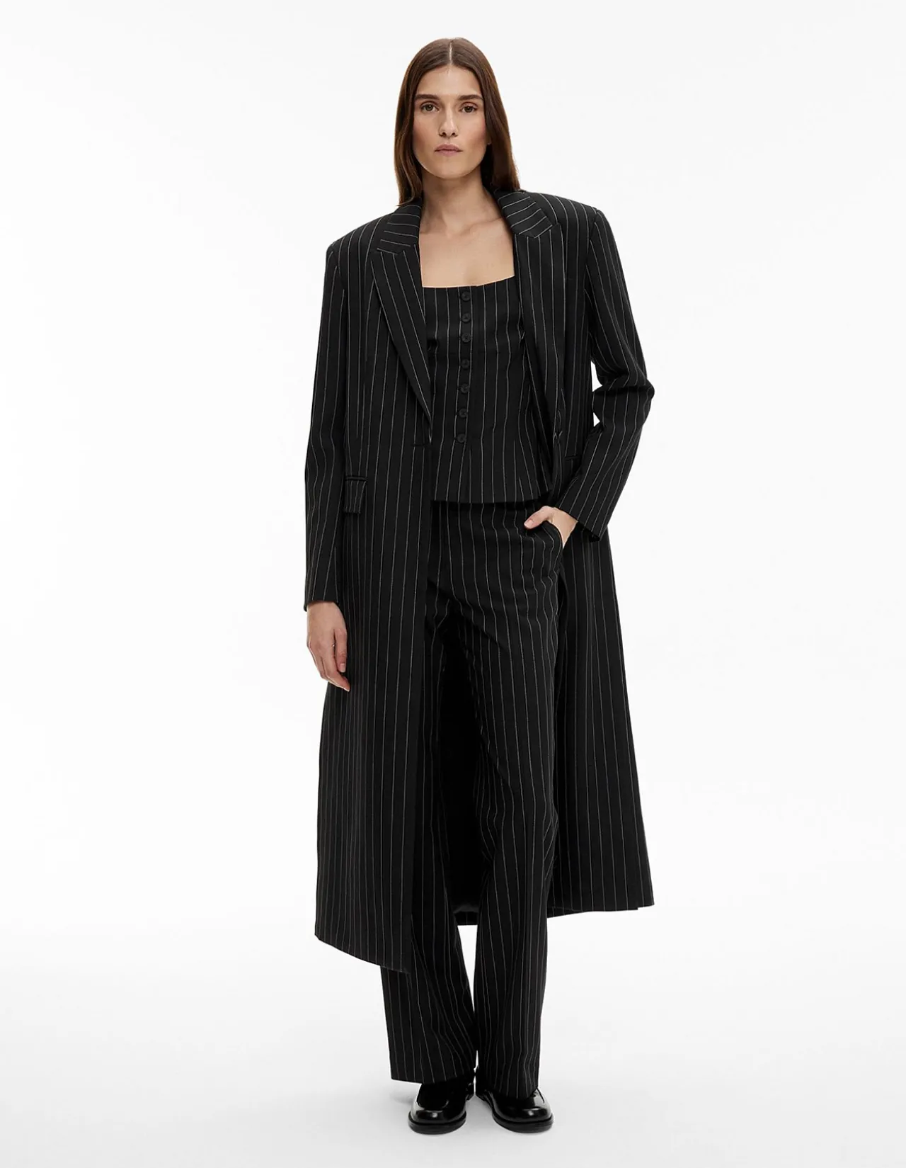 PINSTRIPE FITTED TOP