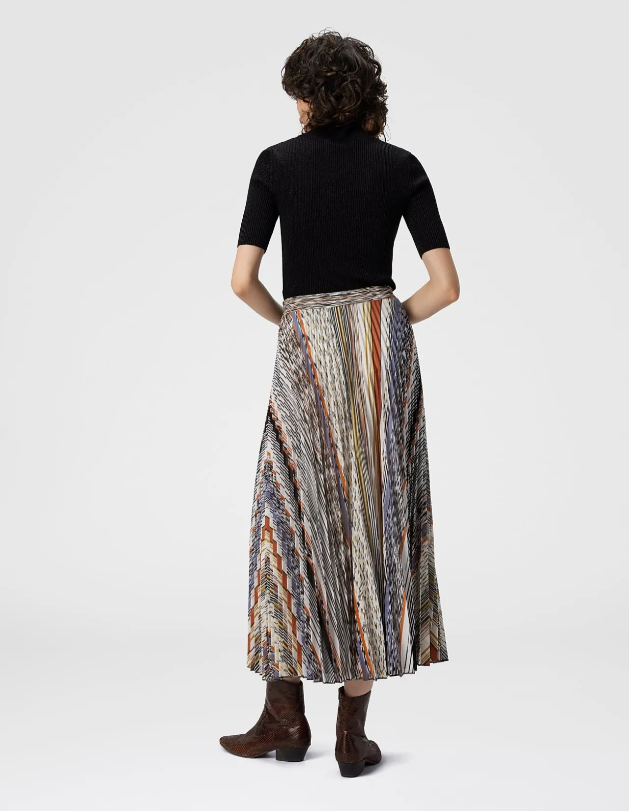 PLEATED MIDI SKIRT